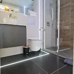 Tgha Luxury In آثلون