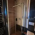 شقة Tgha Luxury In آثلون