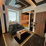 Tgha Luxury In آثلون