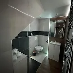 Tgha Luxury In آثلون