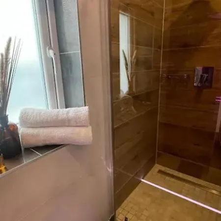 Tgha Luxury In *