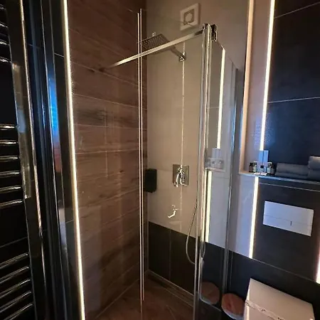 아파트 Tgha Luxury In 애슬론