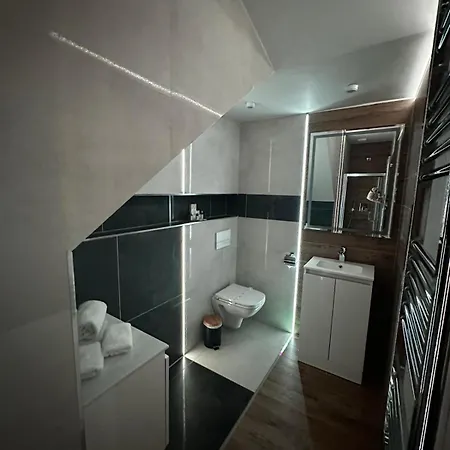 Tgha Luxury In 애슬론